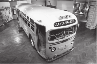 Imagem do ônibus do ato preconceituoso com rosa park