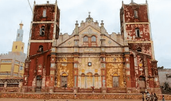 imagem da Grande Mesquita de Porto Novo
