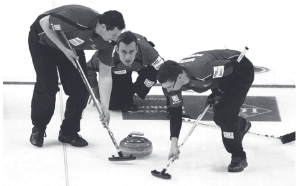 imagem de jogares de curling
